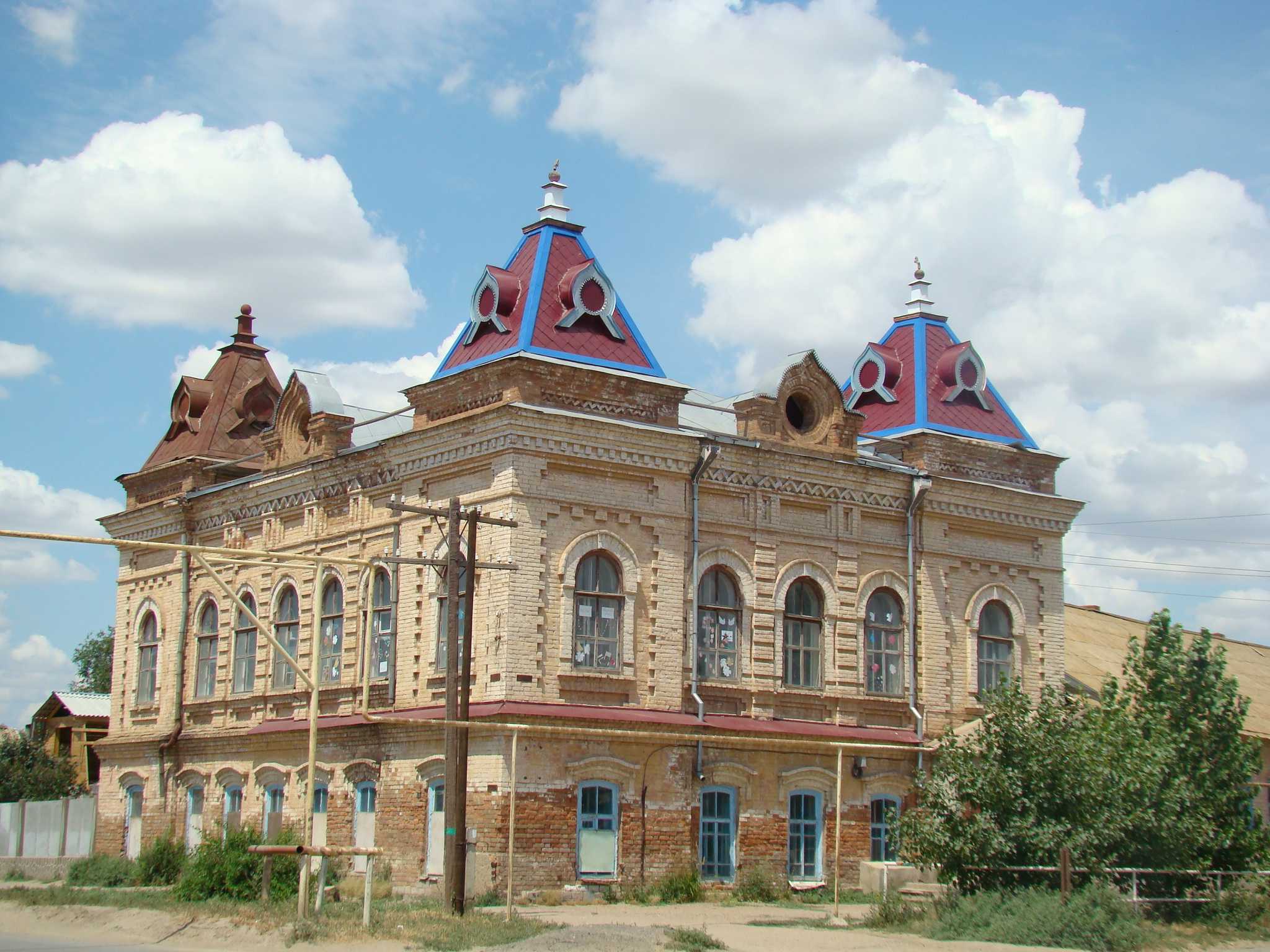 Культурное наследие села. Село Капустин Яр Астраханской области. Рогатая школа Капустин Яр. Капустин.Астрахань Капустин Яр. Село Капустин Яр Капустин.