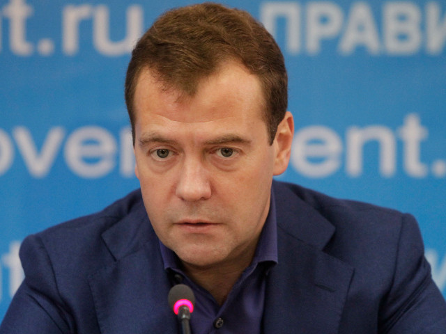 Медведев призвал Украину стать сильной страной, а не «бедным родственником с протянутой рукой»