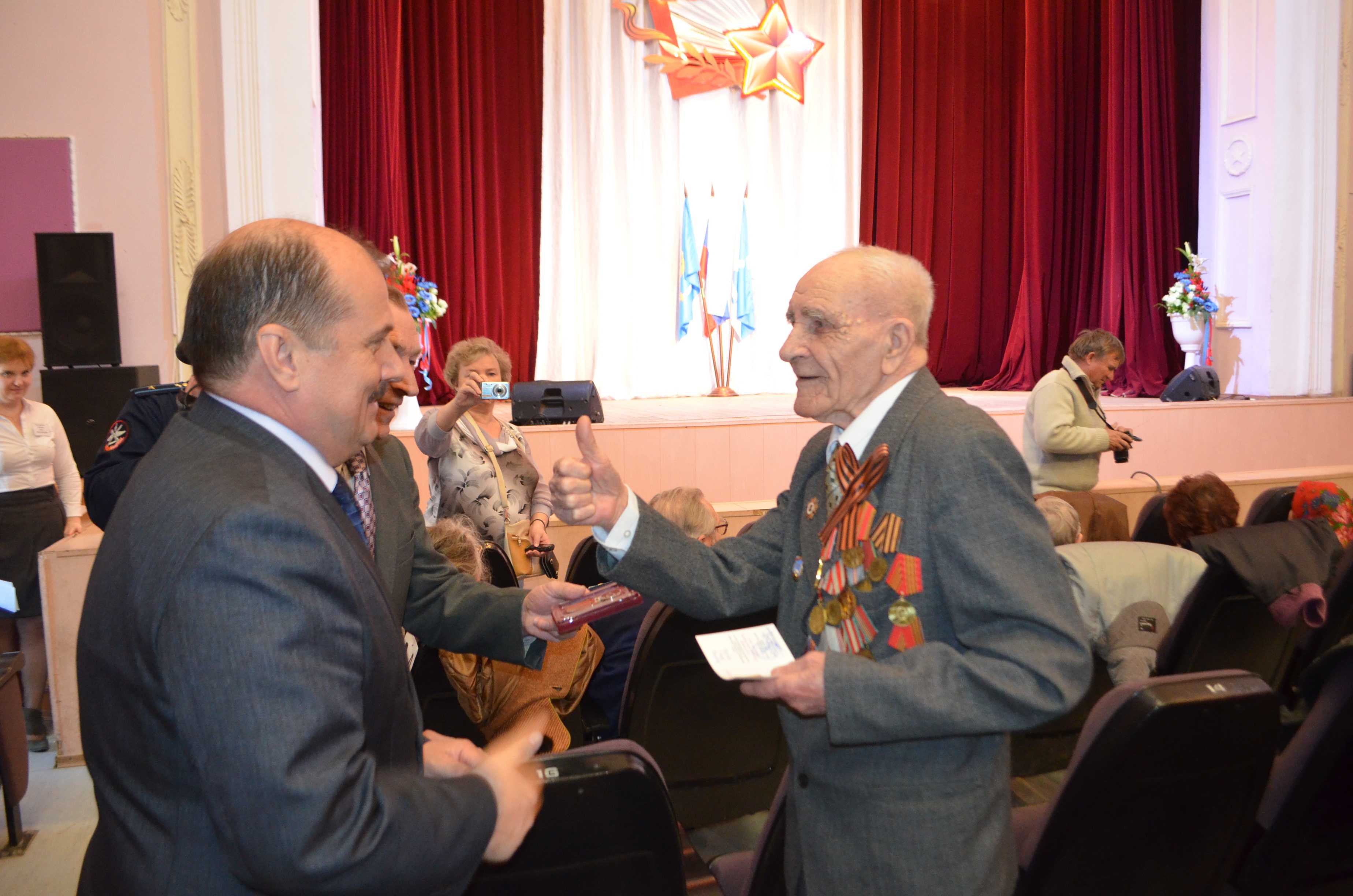 Ветеранам приказано дожить до 70-летия Победы