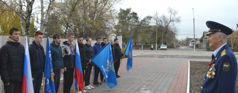Курсанты ахтубинской автошколы ДОСААФ России приняли торжественное обещание