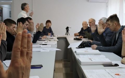 Совет города Ахтубинска утвердил бюджет и исполняющего обязанности главы города