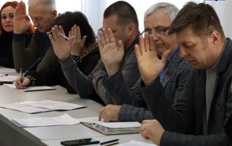 Исполняющий обязанности главы города Ахтубинска отчитался перед депутатами